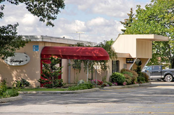 Days Inn Hicksville New York.  11801. Hotel, Motel, Lodging. Cheap Discount Pricing for Days Inn Hotel.